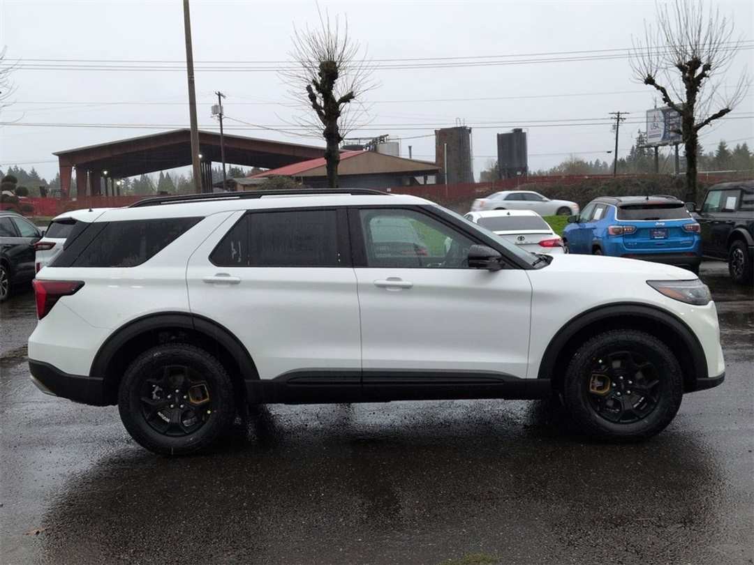 2026 Ford Explorer Tremor - Image 6