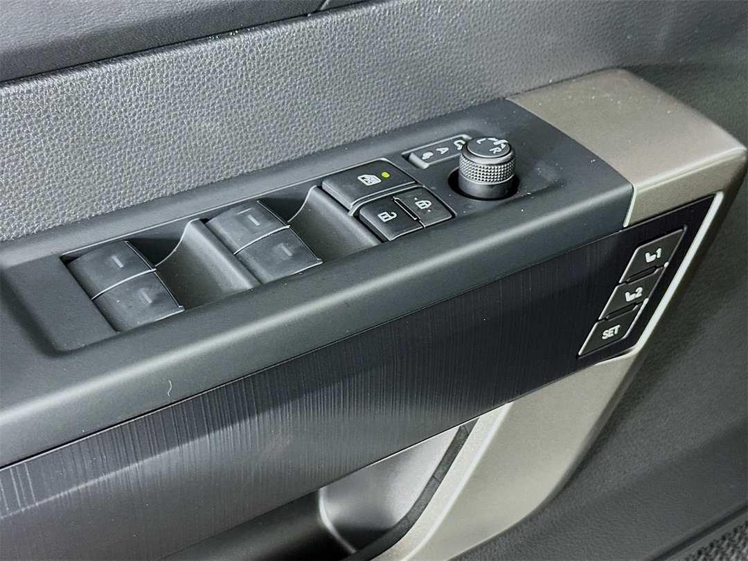 2026 Toyota Sequoia Platinum - Image 17