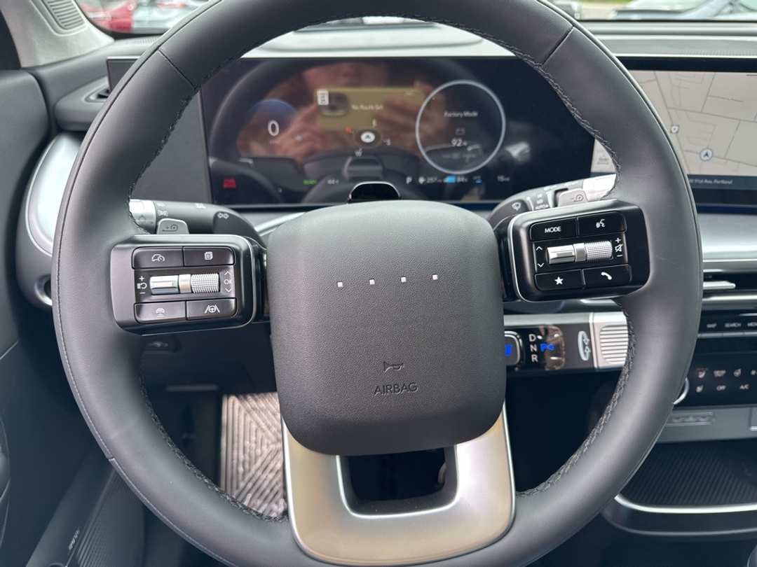 2026 Hyundai Ioniq 9 Performance Calligraphy - Image 23