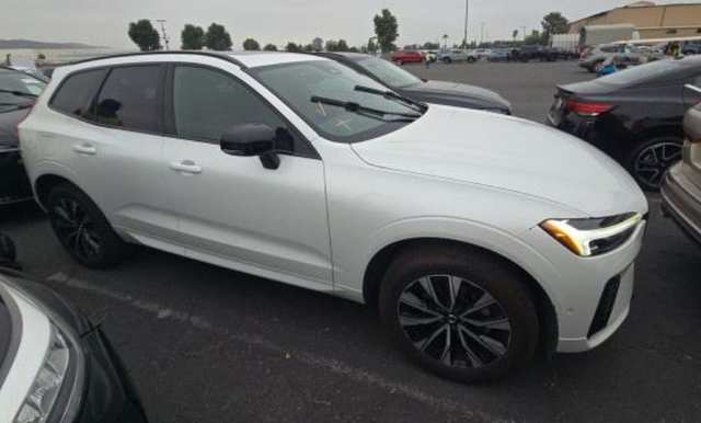 2025 Volvo Xc60 B5 Plus