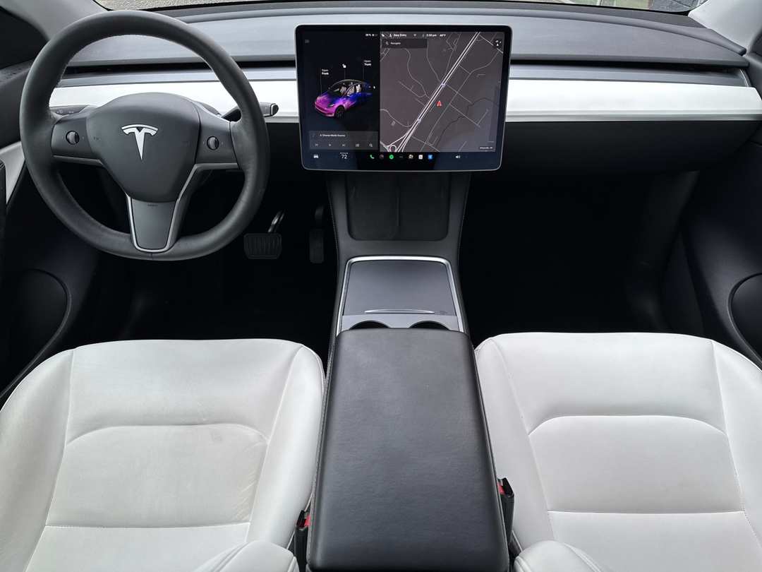 2021 Tesla Model Y Long Range - Image 11