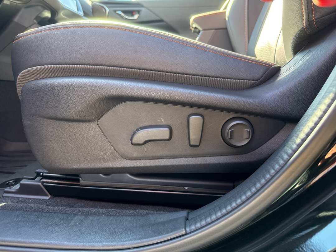 2025 Subaru Crosstrek Limited - Image 17