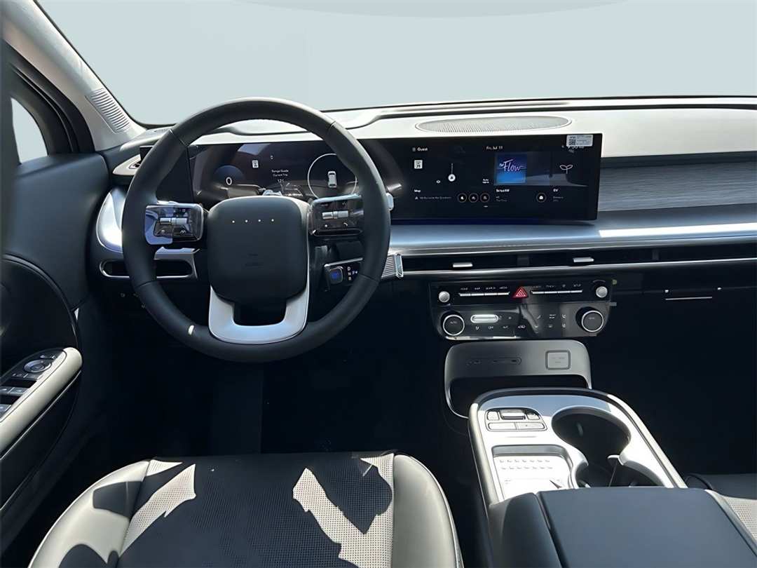 2026 Hyundai Ioniq 9 SEL - Image 22