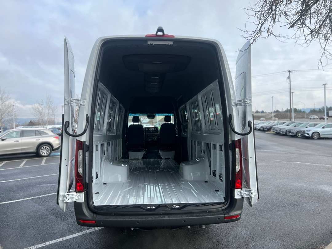 2024 Mercedes-Benz Sprinter 3500 Cargo 170 WB - Image 14