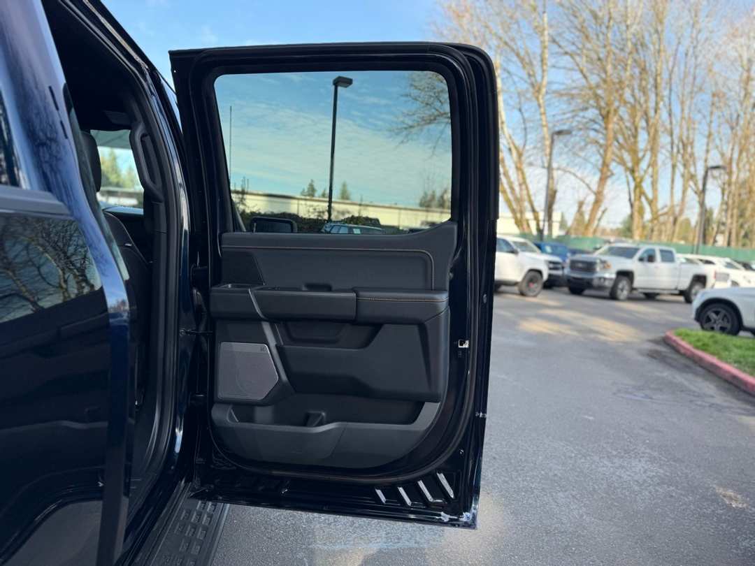 2025 Ford F-150 Tremor - Image 17
