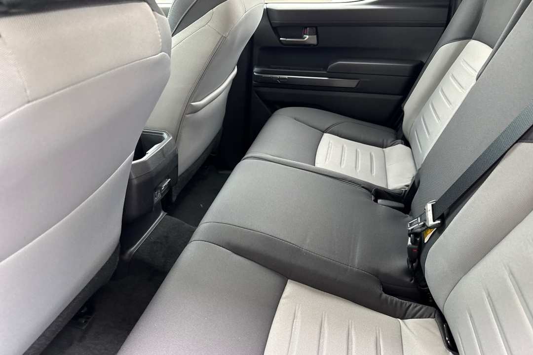 2025 Toyota Tacoma TRD Off Road - Image 12