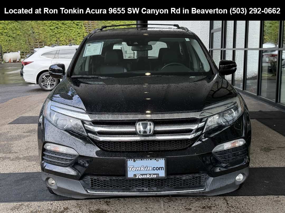 2017 Honda Pilot Elite - Image 3