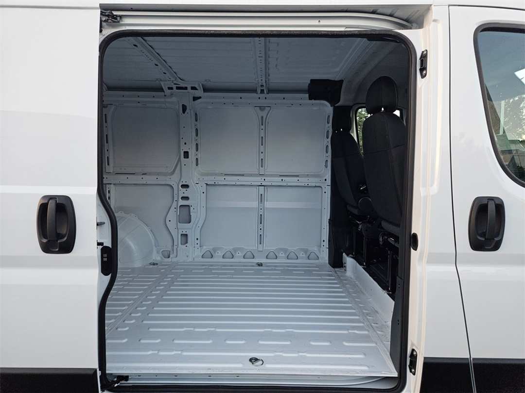 2026 Ram Promaster 1500 Low Roof - Image 32