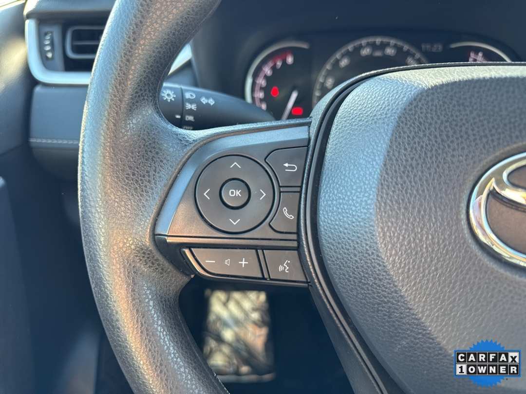 2024 Toyota Rav4 LE - Image 31