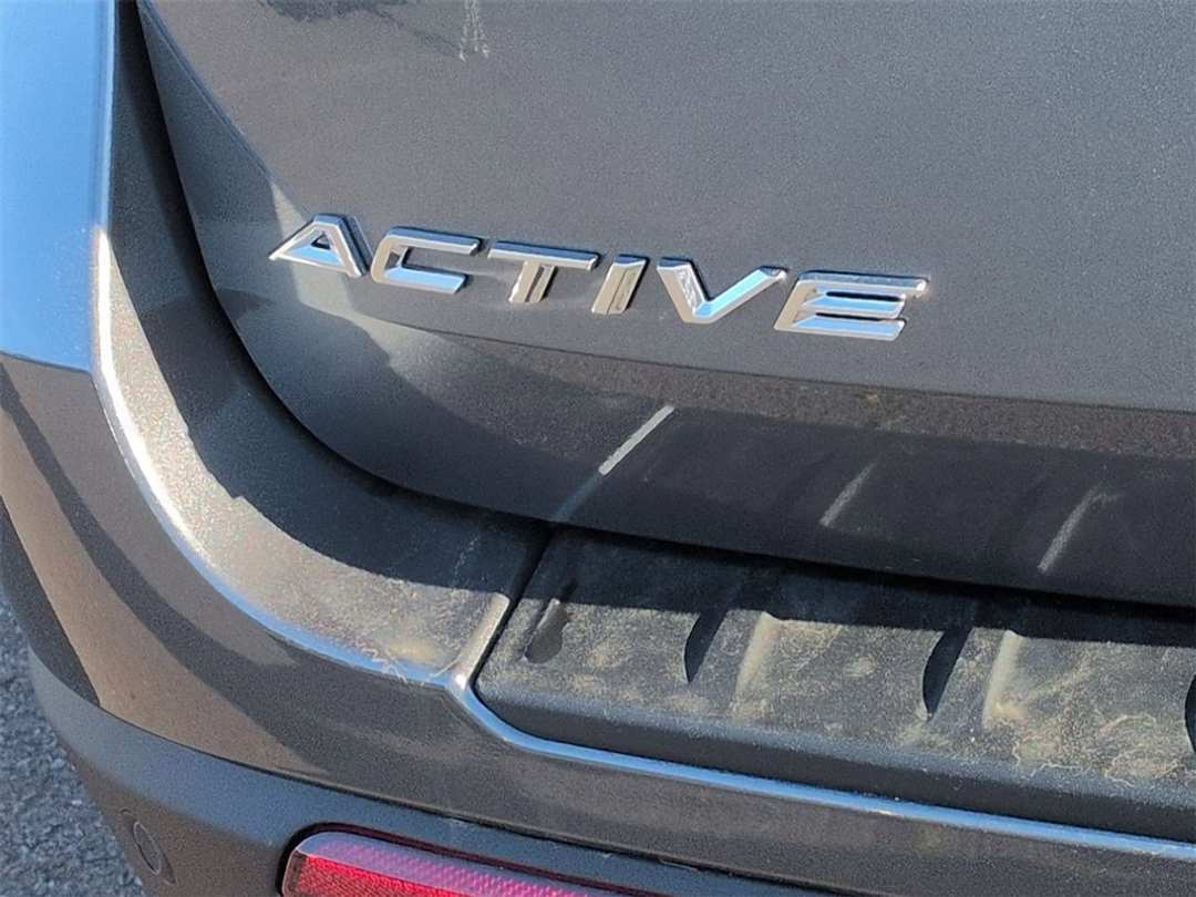 2026 Ford Explorer Active - Image 28