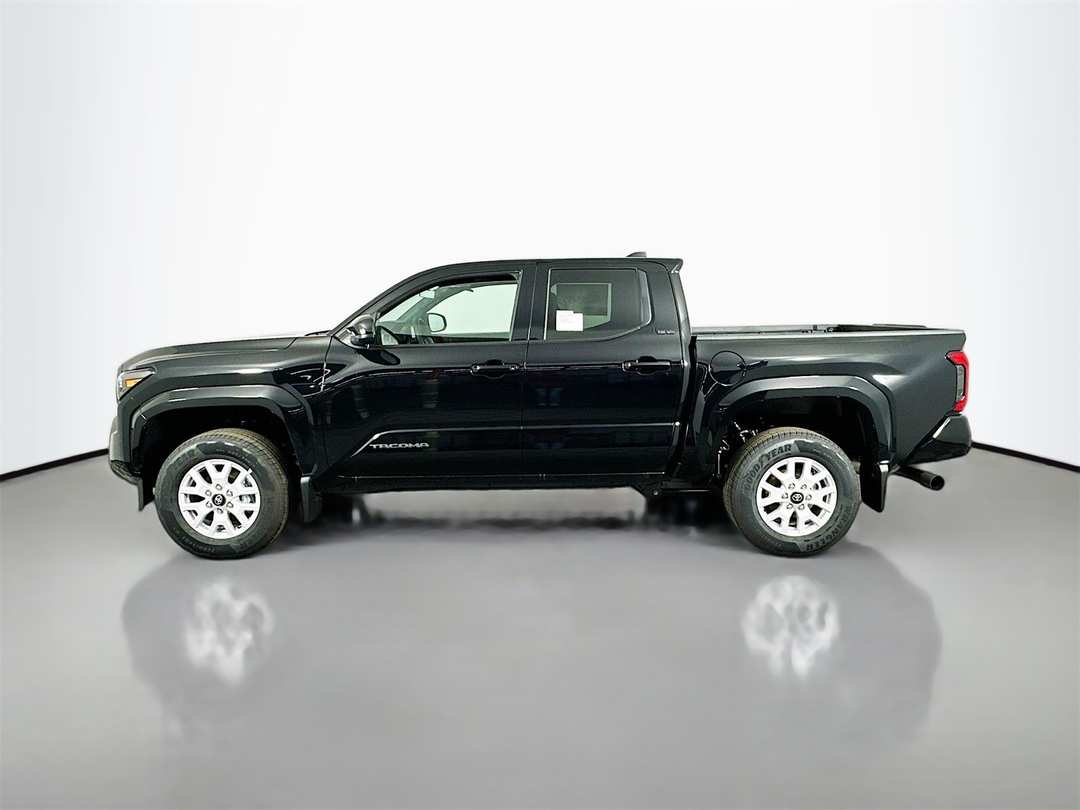 2025 Toyota Tacoma SR5 - Image 4