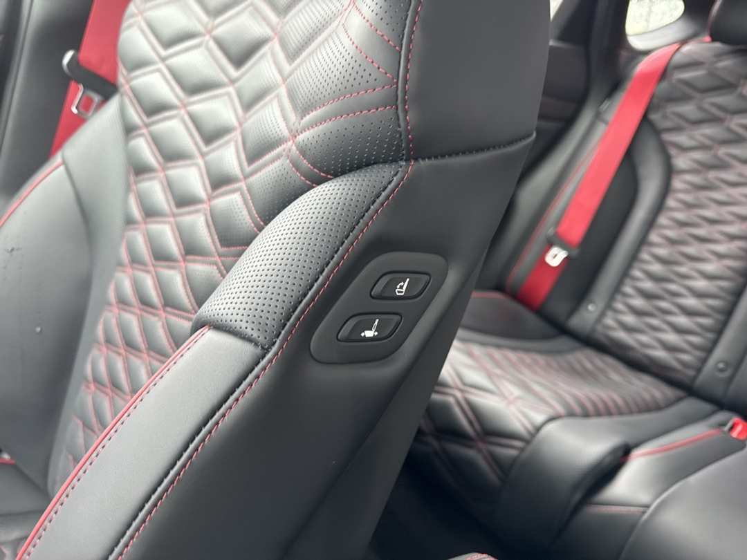 2025 Genesis G80 3.5T - Image 36