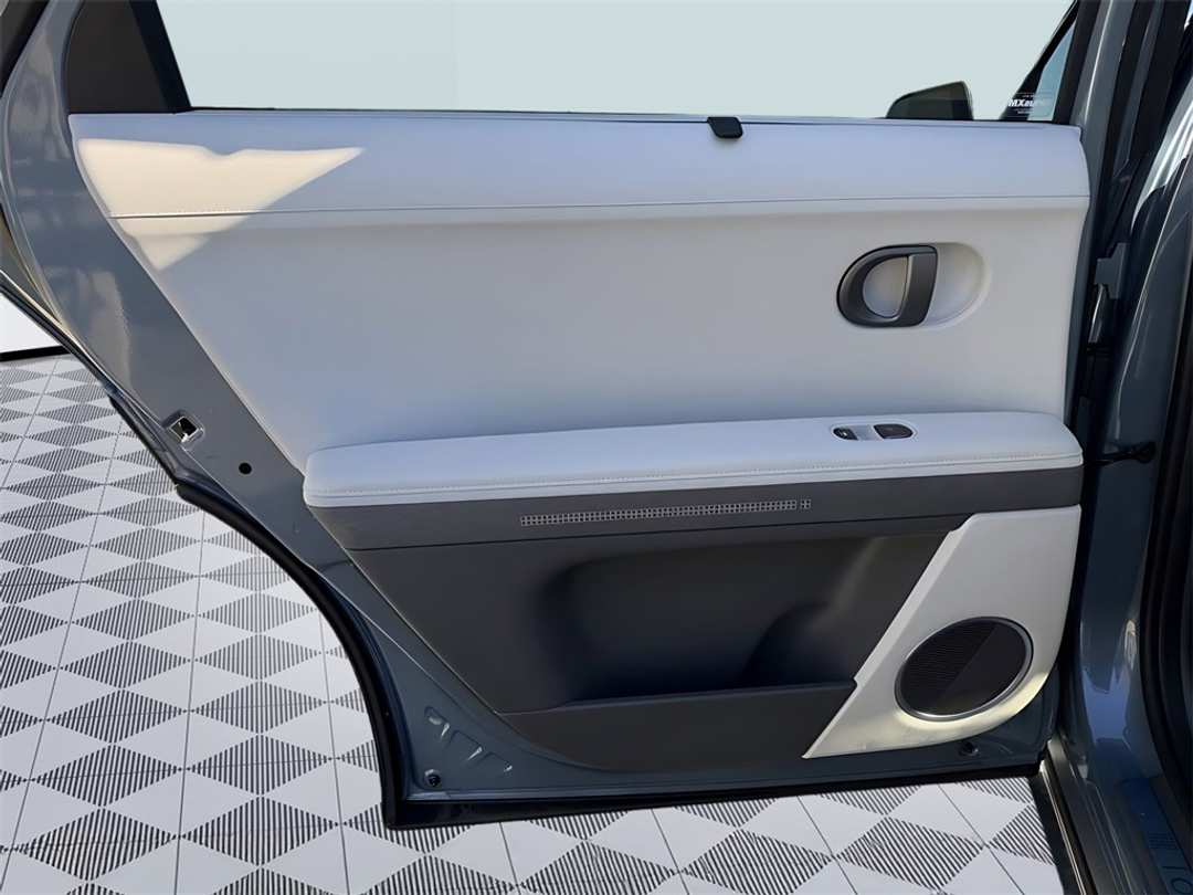 2026 Hyundai Ioniq 5 Limited - Image 31