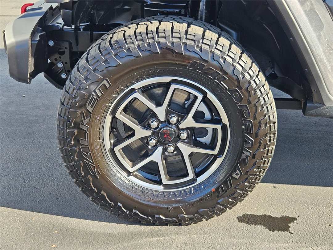 2025 Jeep Gladiator Rubicon - Image 43