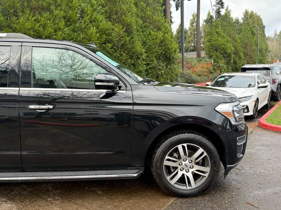 2023 Ford Expedition Limited - Image 14