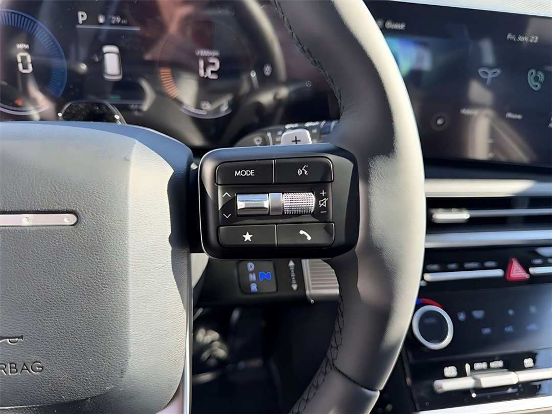 2026 Hyundai Santa Fe SEL - Image 17