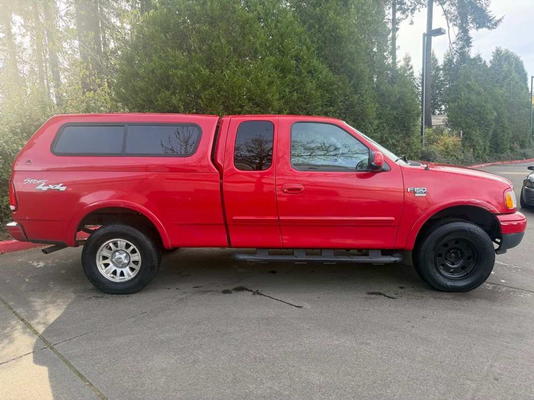 2001 Ford F-150 XL - Image 2