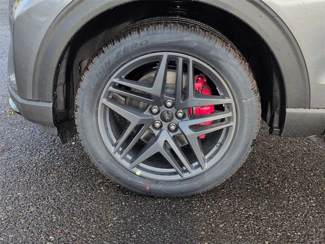 2026 Ford Explorer STLine - Image 34