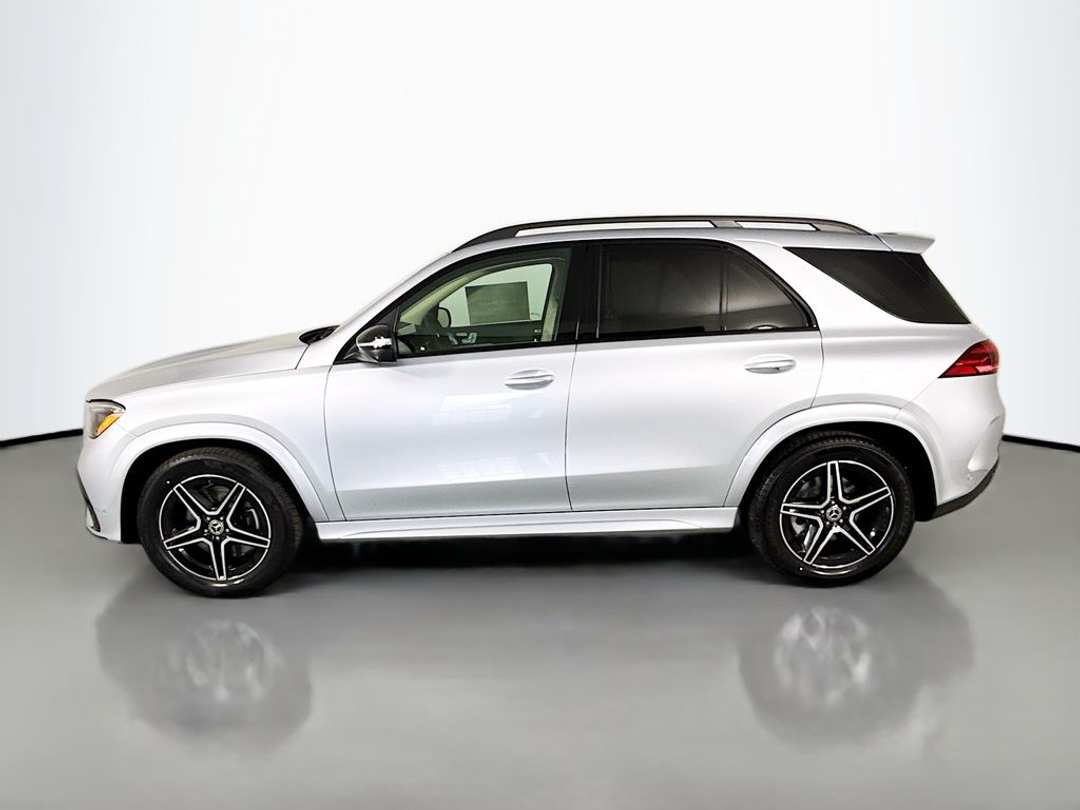 2026 Mercedes-Benz GLE GLE 450 - Image 2