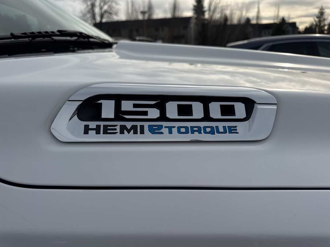 2022 Ram 1500 Laramie Longhorn - Image 10