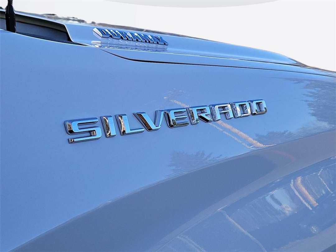 2024 Chevrolet Silverado 1500 RST - Image 25