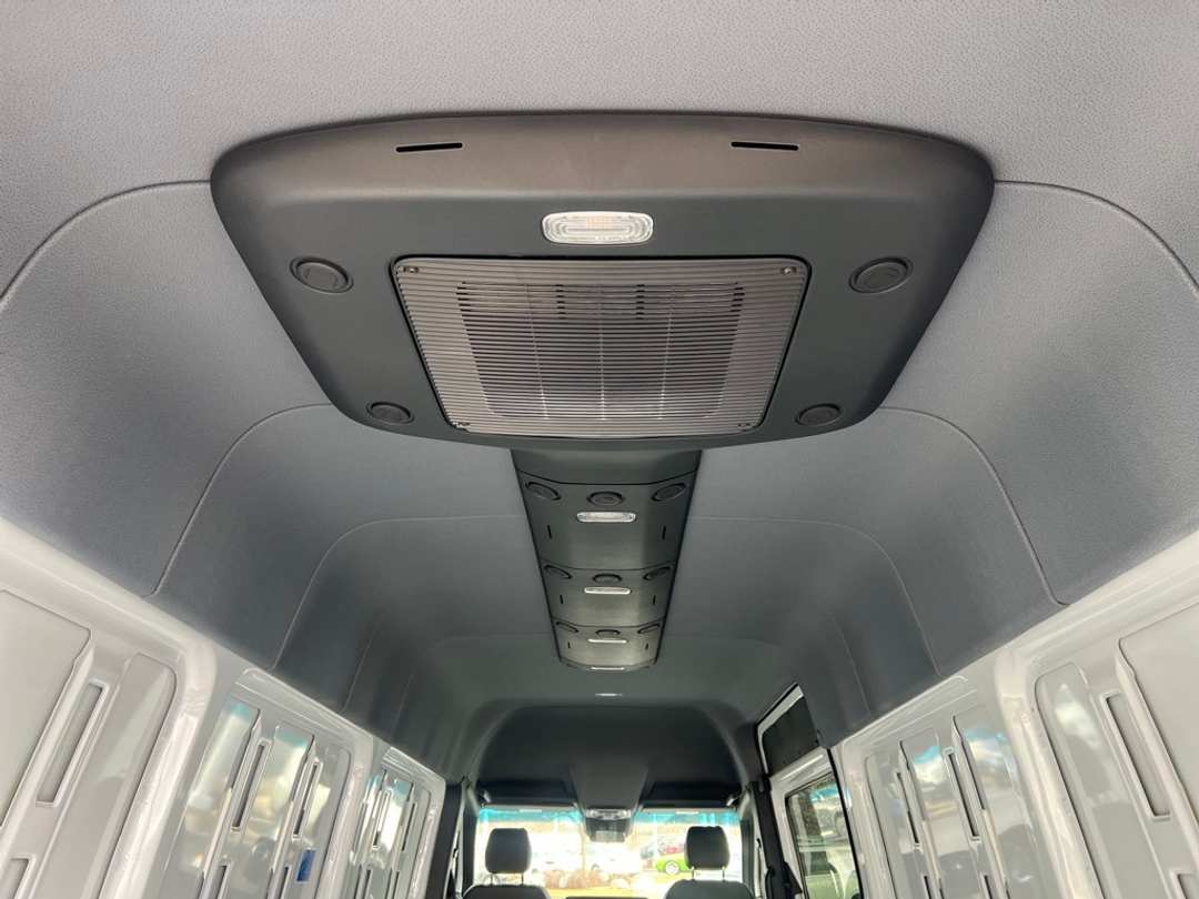 2024 Mercedes-Benz Sprinter 3500 Cargo 170 WB - Image 18