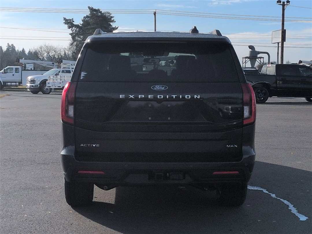 2026 Ford Expedition Max Active - Image 4