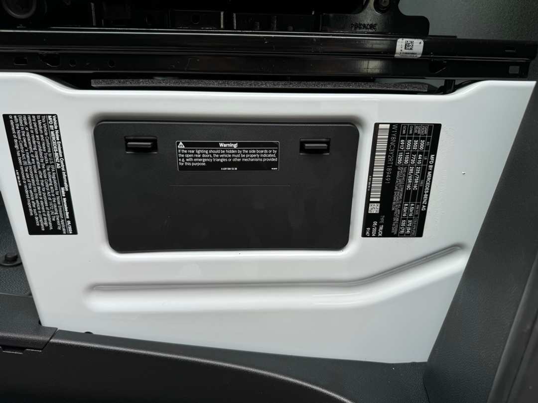 2024 Mercedes-Benz Sprinter 3500 Cargo 170 WB - Image 21