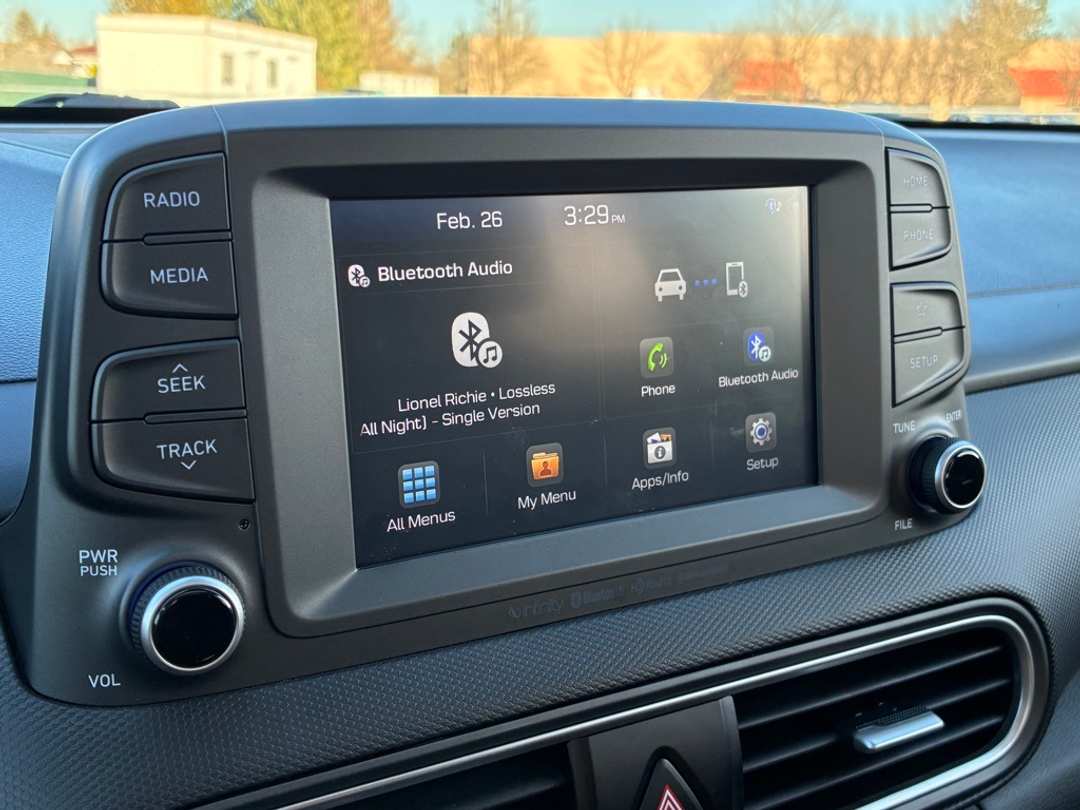 2021 Hyundai Kona Limited - Image 17