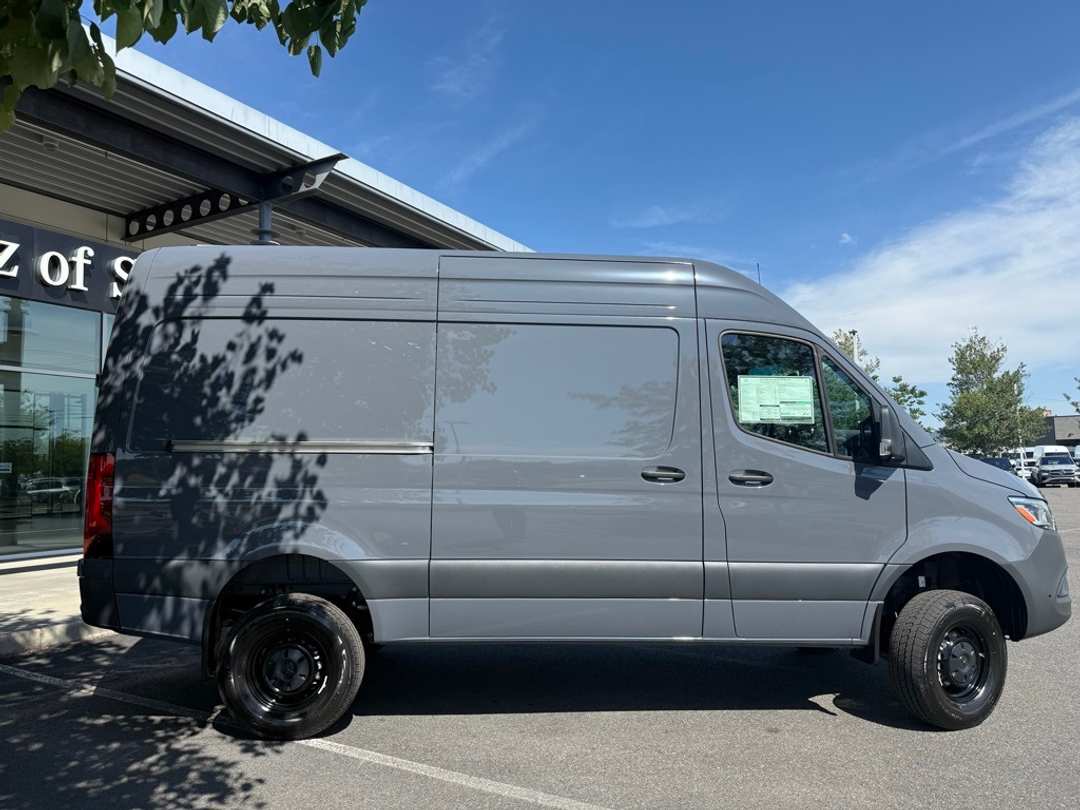 2025 Mercedes-Benz Sprinter 2500 Cargo 144 WB - Image 5