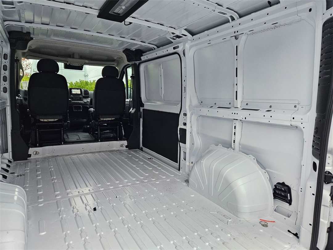 2026 Ram Promaster 1500 Low Roof - Image 31