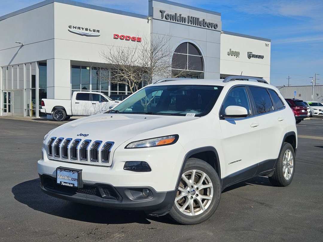2018 Jeep Cherokee Latitude - Image 2