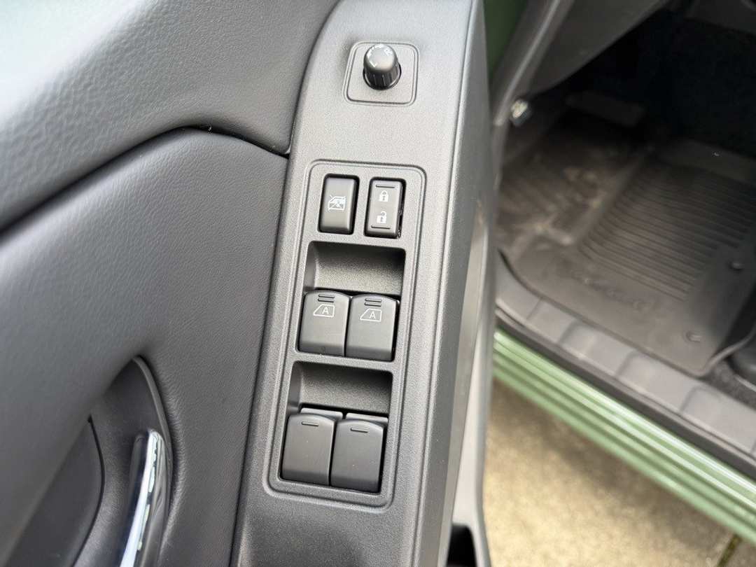 2026 Nissan Frontier SV - Image 17