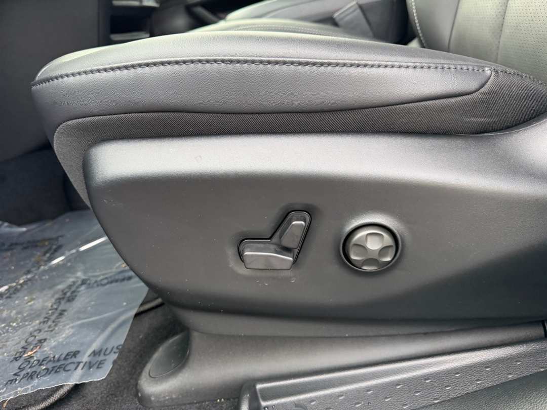 2026 Chrysler Pacifica Select - Image 14