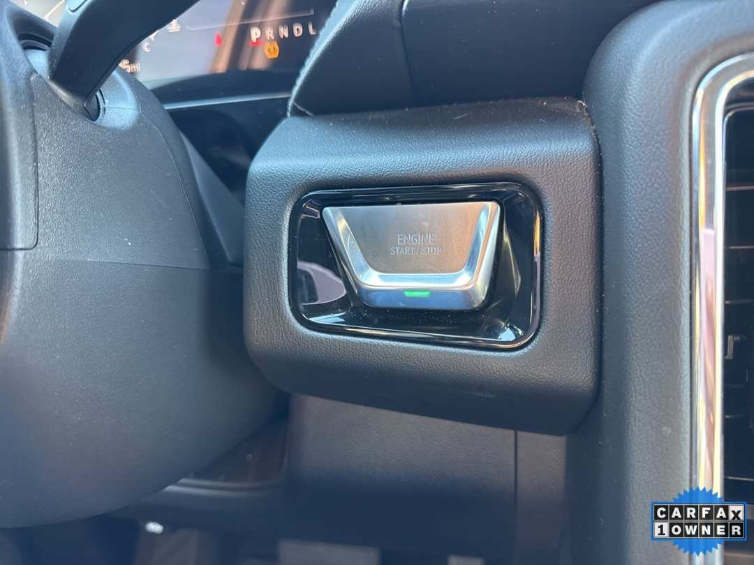 2025 GMC Yukon Denali - Image 25