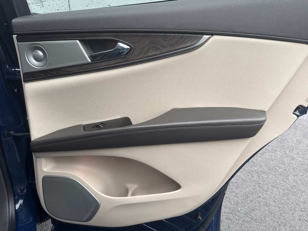 2020 Lincoln Nautilus Reserve - Image 21