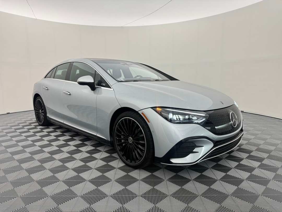 2024 Mercedes-Benz EQE 350 - Image 3