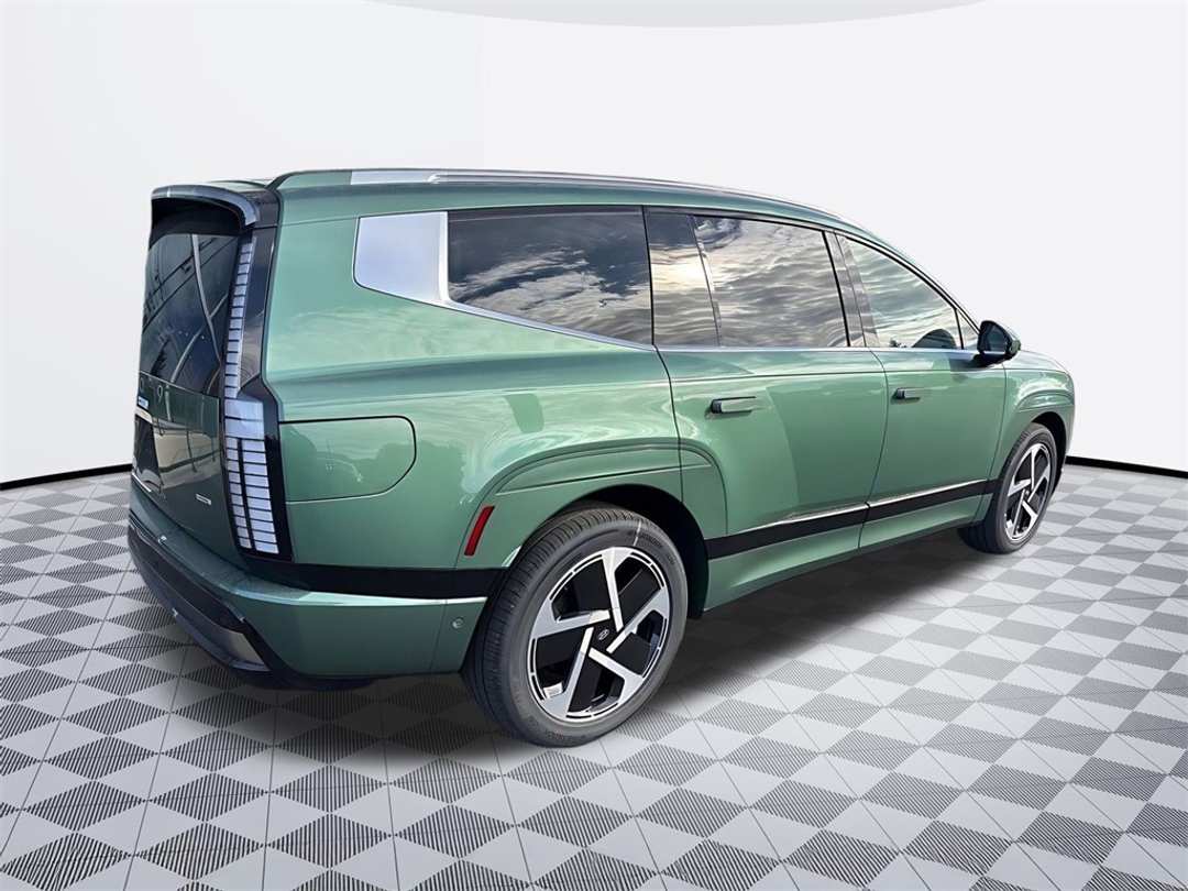 2026 Hyundai Ioniq 9 Performance Calligraphy - Image 6