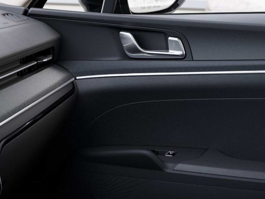 2026 Kia K5 LXS - Image 25