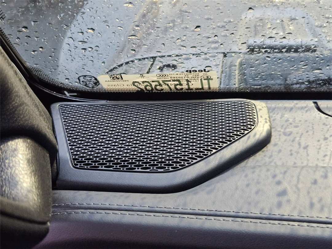 2026 Jeep Gladiator Rubicon - Image 12