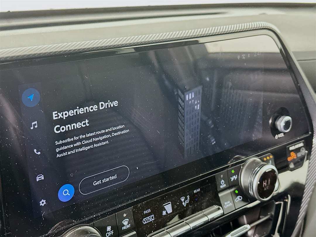 2026 Toyota Highlander XSE - Image 13