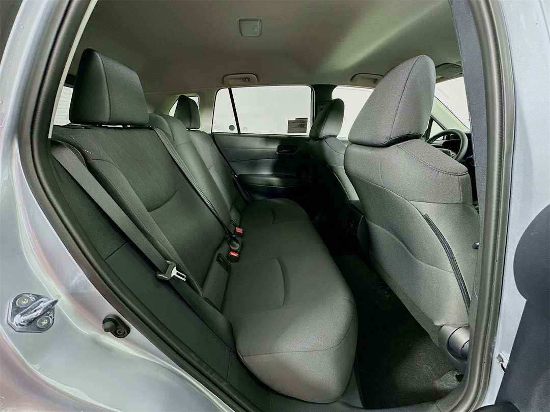 2026 Toyota Corolla Cross LE - Image 27