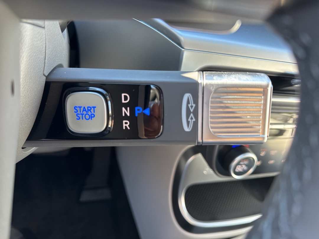 2026 Hyundai Ioniq 9 SEL - Image 25