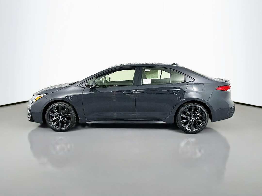2026 Toyota Corolla SE - Image 4