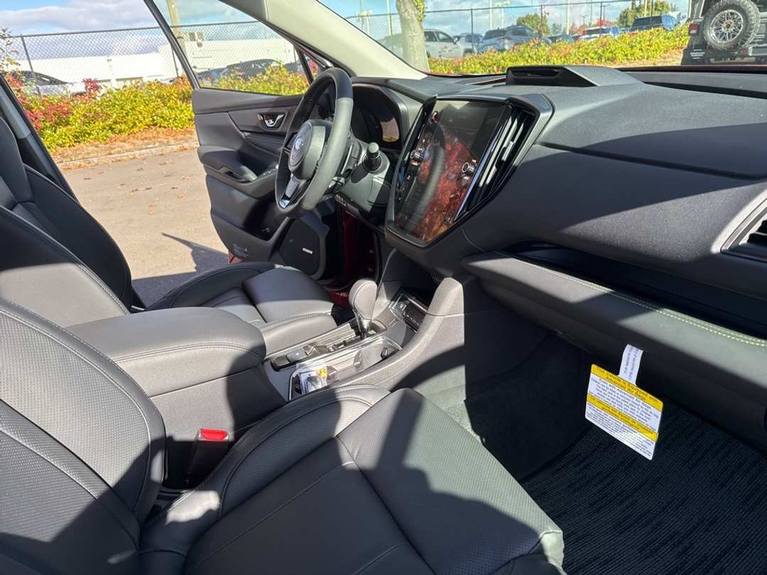 2025 Subaru Ascent Onyx Edition Touring - Image 33