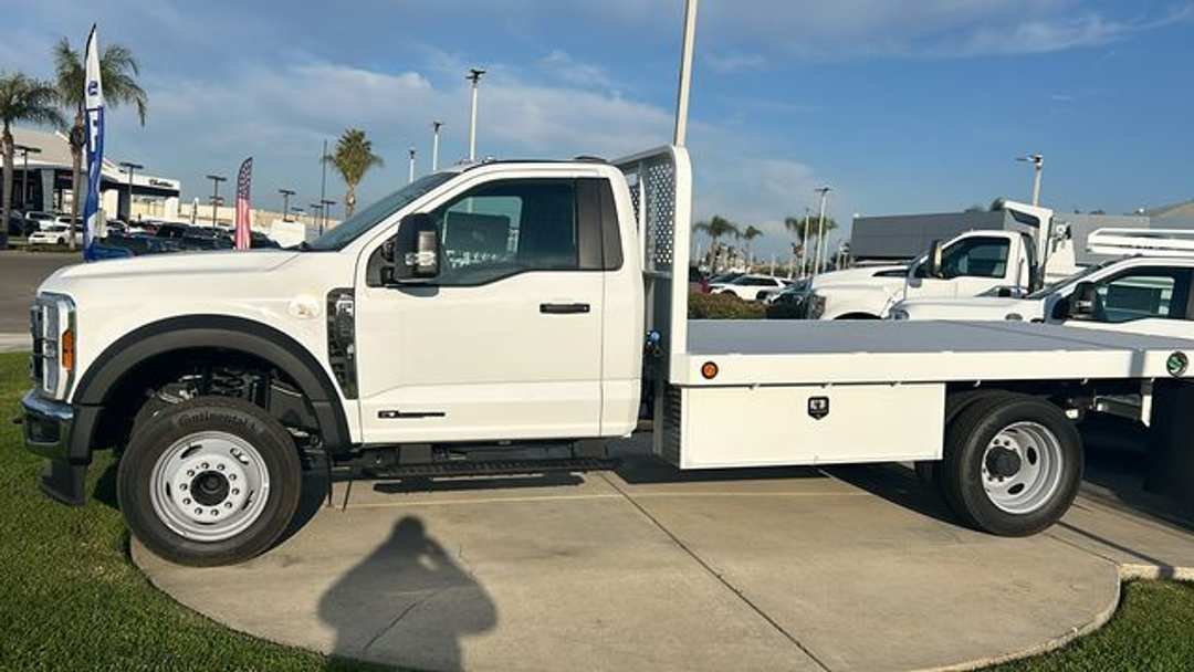 2025 Ford F-550Sd XL - Image 2