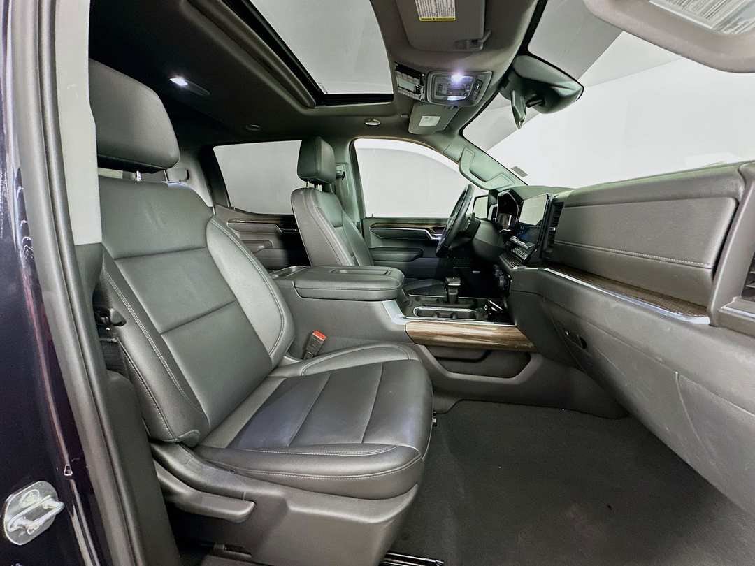 2022 Chevrolet Silverado 1500 LT Trail Boss - Image 31