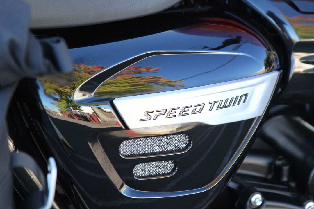 2023 Triumph Speed Twin 1200 - Image 5