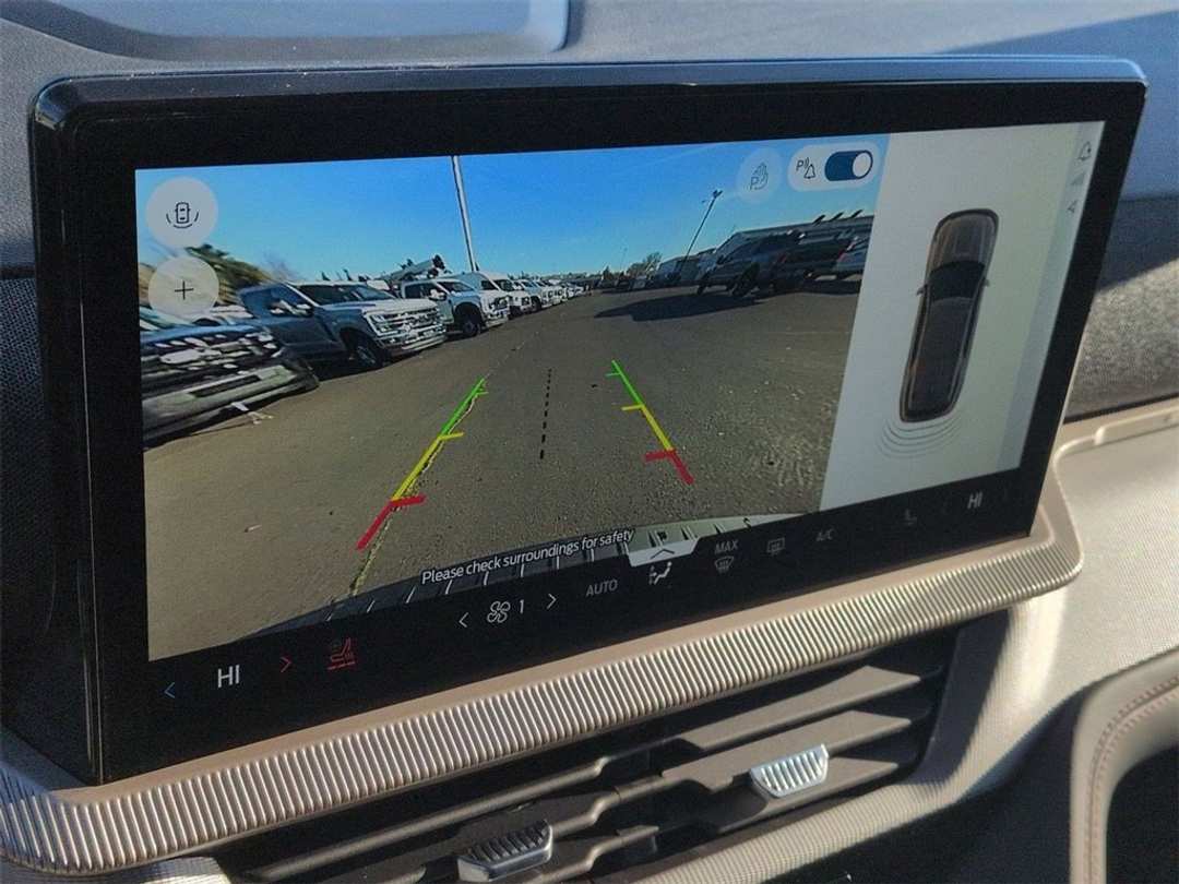 2026 Ford Explorer Active - Image 20