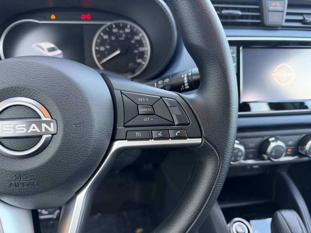 2025 Nissan Versa 1.6 SV - Image 23